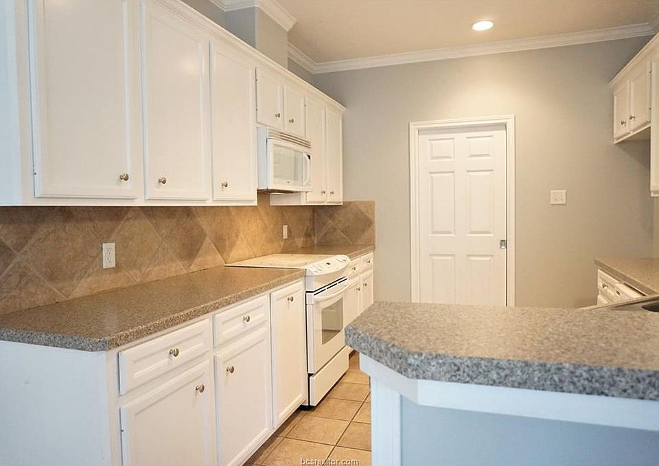 1st image of 2311 Norham Dr