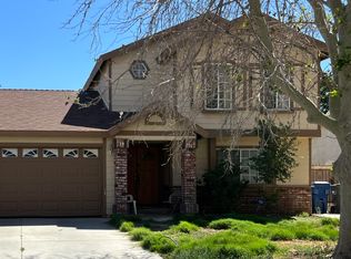 2646 Halma St, Lancaster, CA 93535