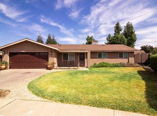 1620 Terry Ct, Porterville, CA 93257