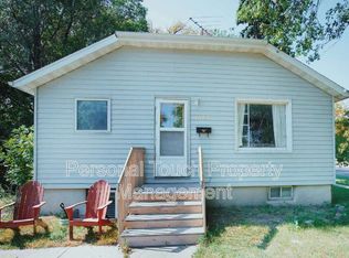 1642 8th St N, Fargo, ND 58102