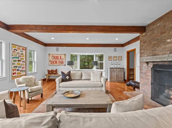 1444 Upper Hollow Road, Stowe, VT 05672