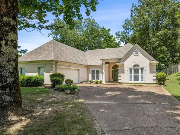 8916 Cedar Mills Cv, Cordova, TN 38016