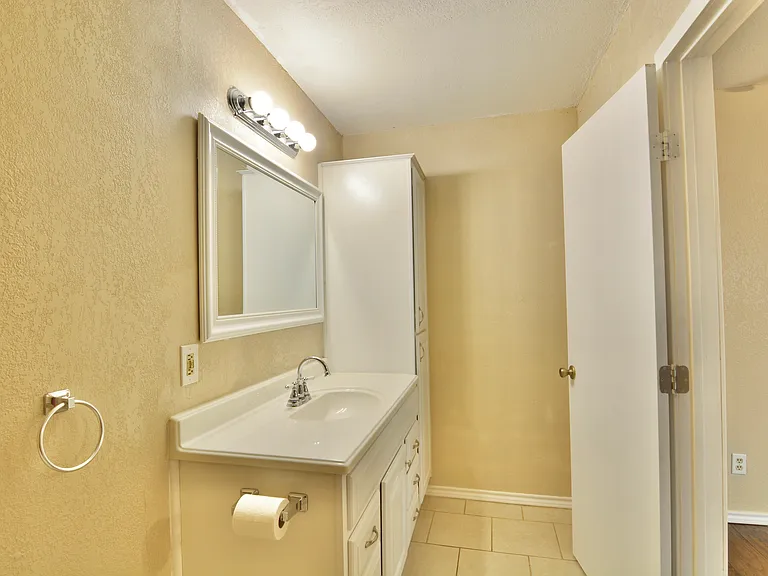 4133 Silverberry Ave — Photo 29