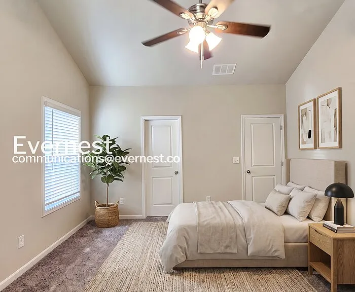 121 Culver St — Photo 4