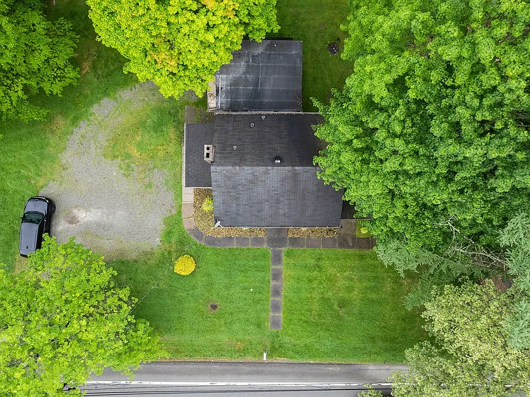 610 Brown Ave — Photo 5