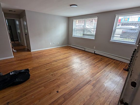 2nd image of 901 Stuyvesant Ave APT 1A