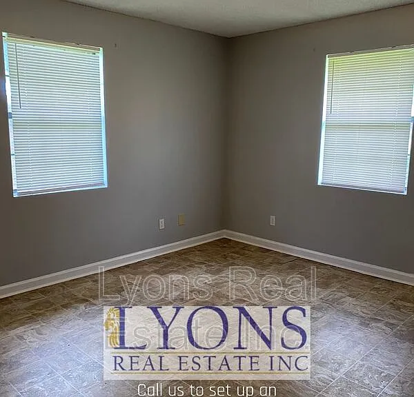 1100 S Gordon Ave #D — Photo 10