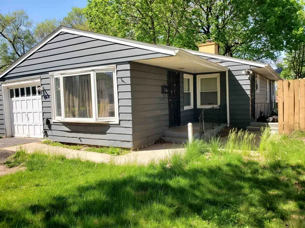 1835 Hulin St, Rockford, IL 61102