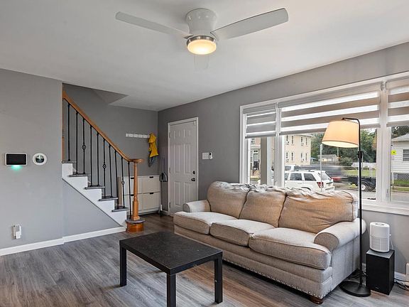 4th image of 604 Schiller Ave