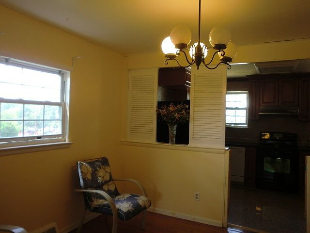 2nd image of 7104 Kindred St