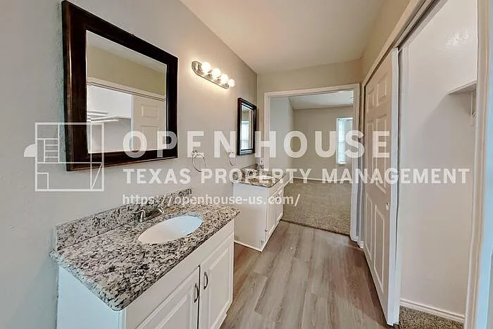 6014 Hollyleaf Dr — Photo 9