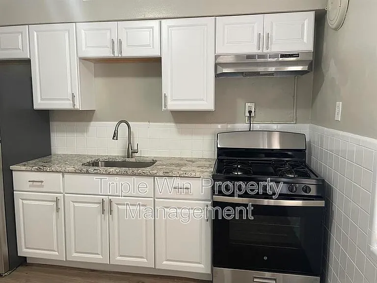 6918 Etzel Ave — Photo 12