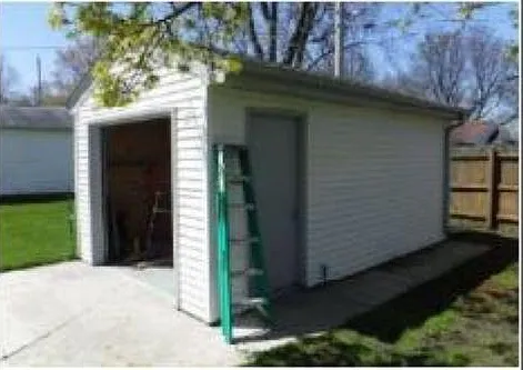 2 bed, 1.5 bath, 1000 sqft, $2,300 — Photo 3