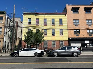 3096 14th St, Astoria, NY 11102
