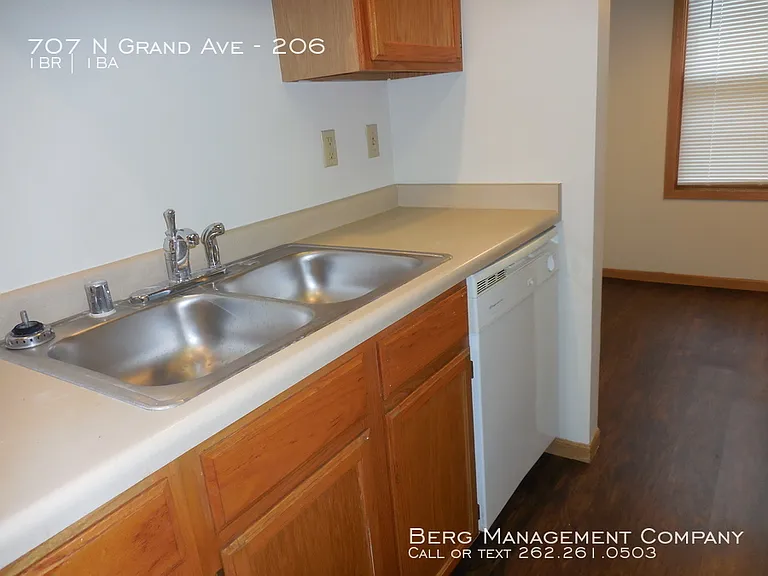 707 N Grand Ave #206 — Photo 4