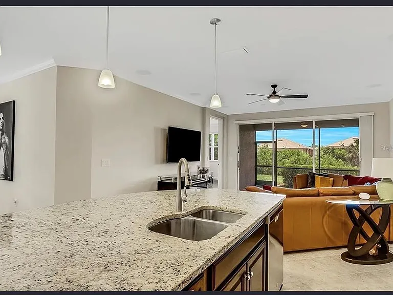 11780 Tapestry Ln — Photo 6