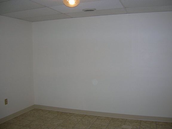 5th image of 364 Panorama Dr