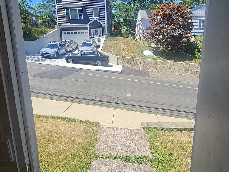 28 Terrace Ave #2F — Photo 5
