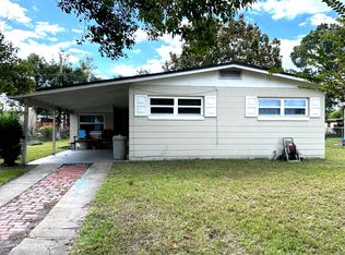 107 Academy Ave, Sanford, FL 32771