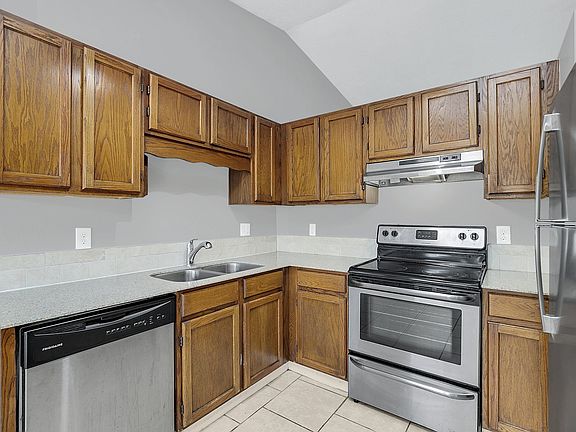 5th image of 551 Hibiscus Pl