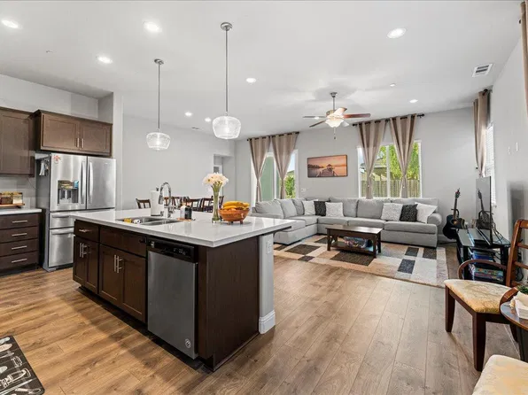 1409 Peach Ave, Manteca, CA 95337