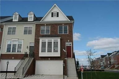 2nd image of 6900 Stanwick Sq