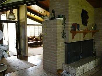 5th image of 877 W Shull Pl