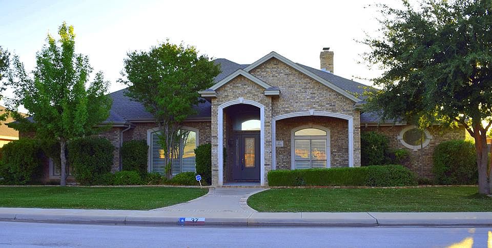 1st image of 37 La Promesa Cir