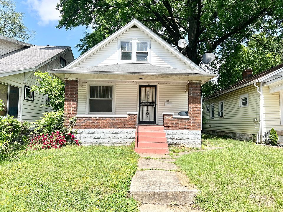1st image of 2335 W Lee St