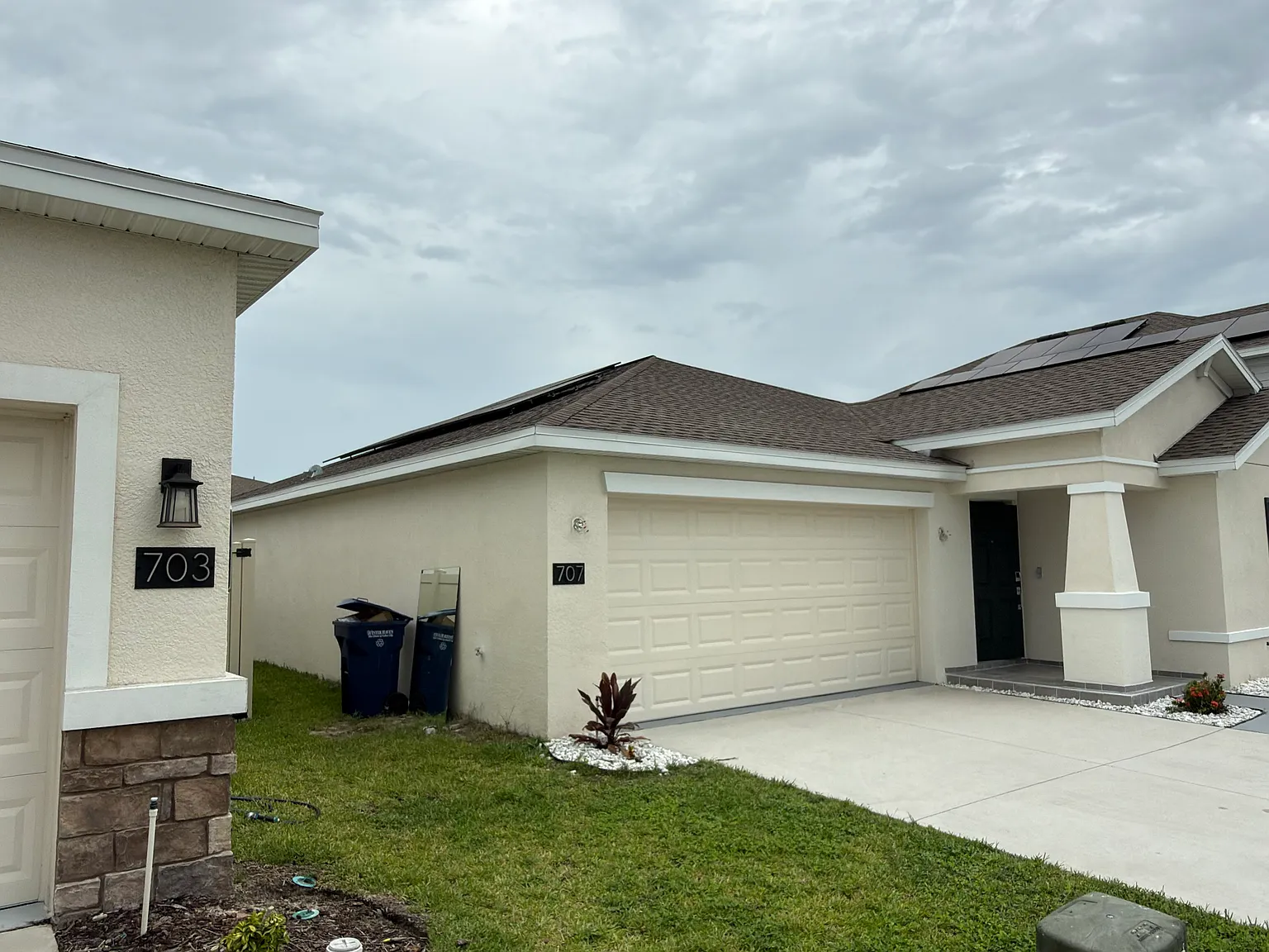 3 bed, 1555 sqft, $2,100 — Photo 3