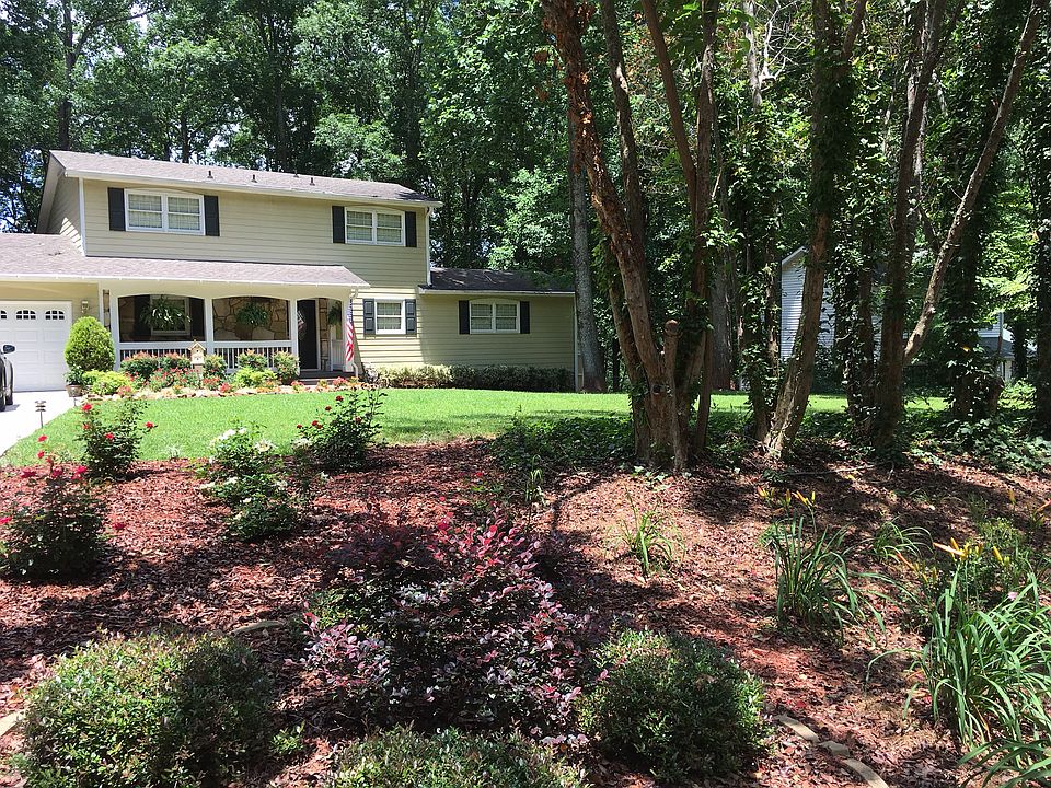 1st image of 2147 Plymouth Ln