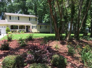 2147 Plymouth Ln, Marietta, GA 30062