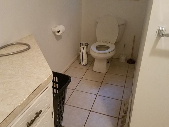 3rd image of 415 Forest Hill Dr