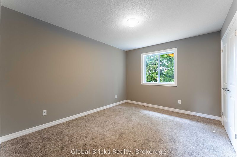 Woodstock Townhouse for rent - 3 Bedrooms — photo 13