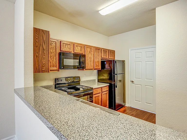 Knob Ridge Apartments — Photo 14