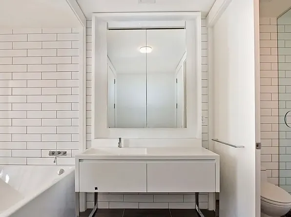15 William Street image 3 of 10