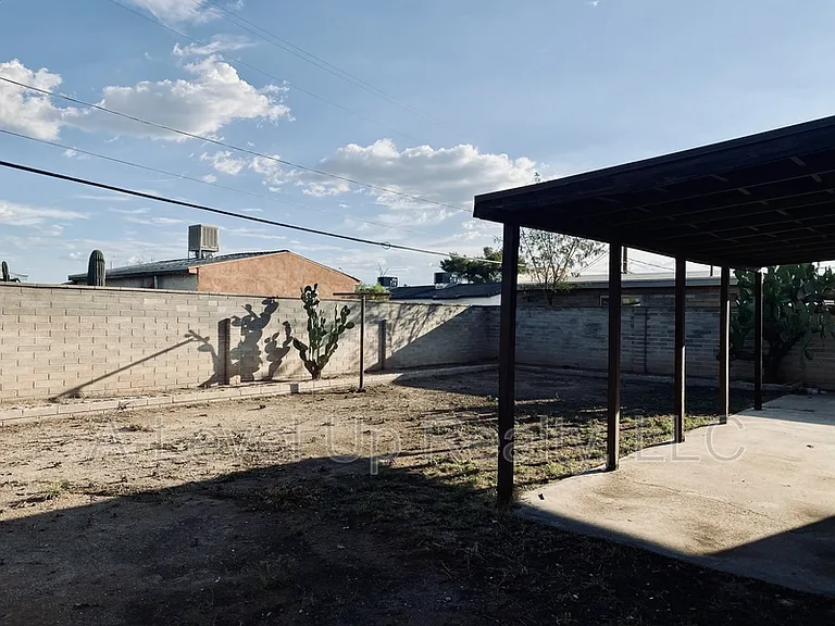 2302 E Monterey Vis — Photo 16