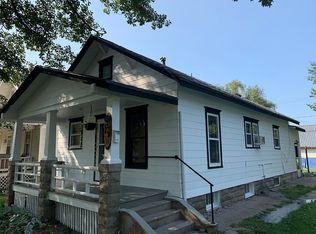 910 Claremont St, Lincoln, NE 68508