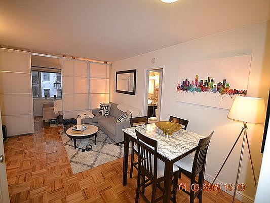 1st image of 330 E 49th St APT Th3