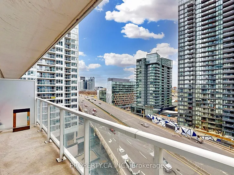 17 Bathurst St #1209 — Photo 31