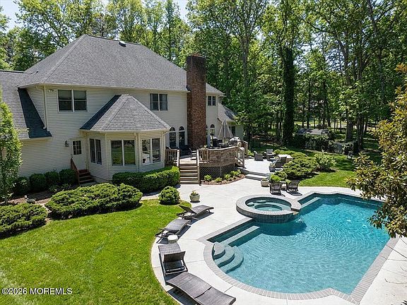 3rd image of 6 Wolcott Drive