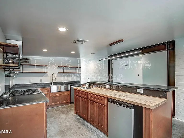 1612 E Gaylon Dr — Photo 6