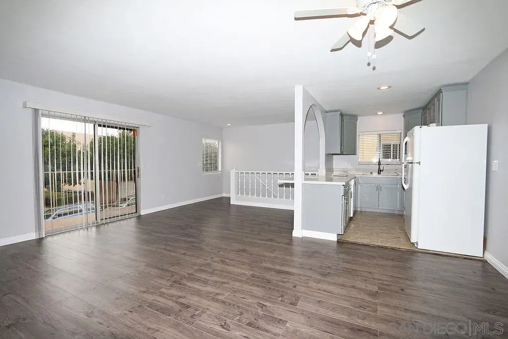 2 bed, 1.0 bath, 1000 sqft, $2,795 — Photo 3