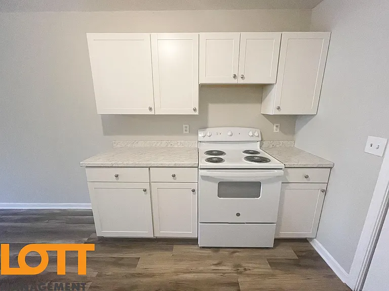 113 Newton Ave #B — Photo 9