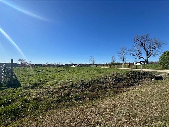 3rd image of 0 Folds Rd