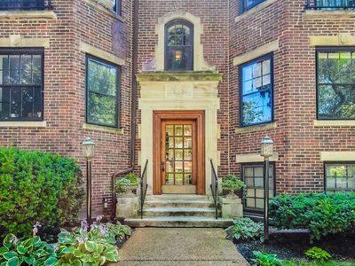 1100 Grove St APT 3W, Evanston, IL, 60201