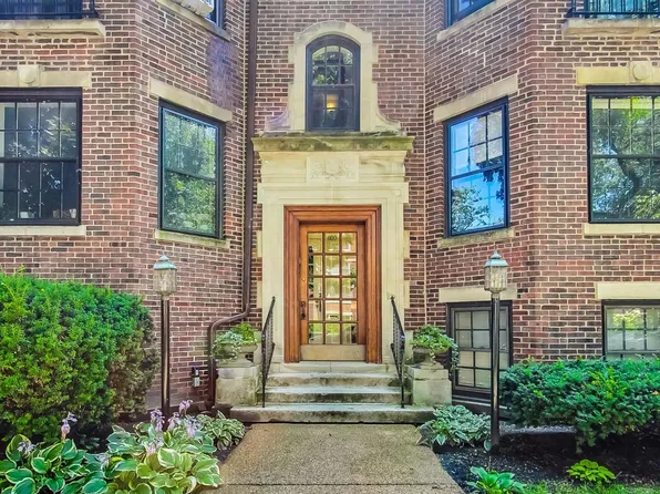 1100 Grove St APT 3W, Evanston, IL 60201