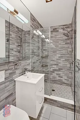 Rented by REAL New York | media 19