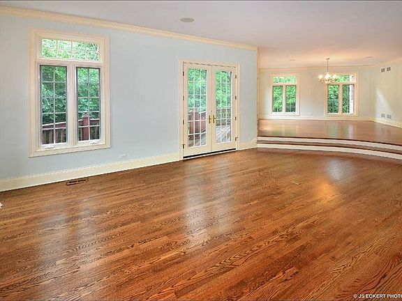 4th image of 346 Belle Foret Dr