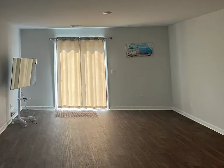 405 Coconut Dr — Photo 4